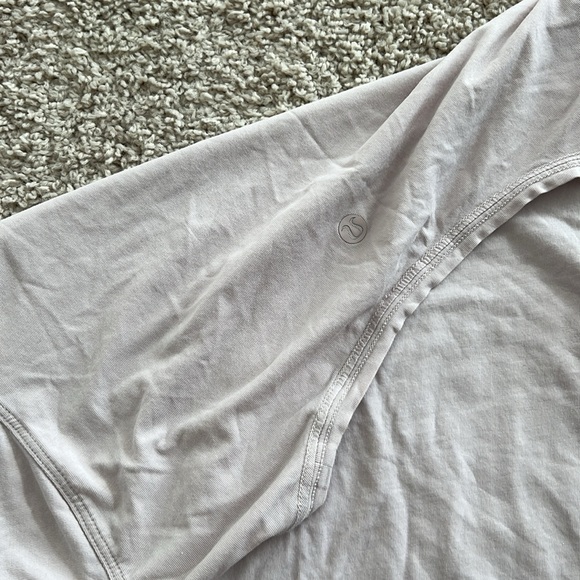 LULULEMON TSHIRT - Picture 3 of 4